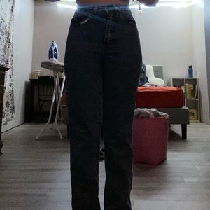High rise mom jean medium wash